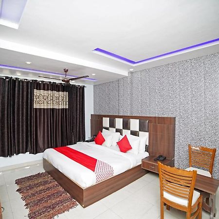 Oyo 39539 Hotel Vansh & Restaurant Kashipur Extérieur photo