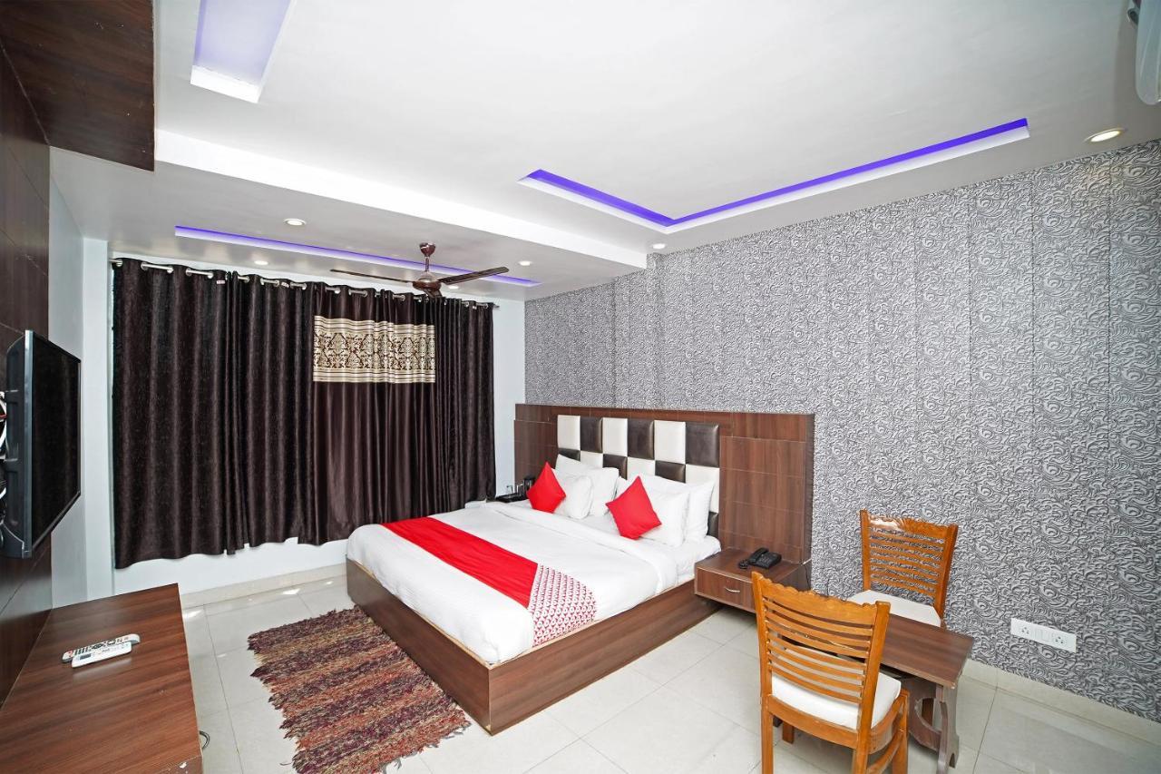 Oyo 39539 Hotel Vansh & Restaurant Kashipur Extérieur photo
