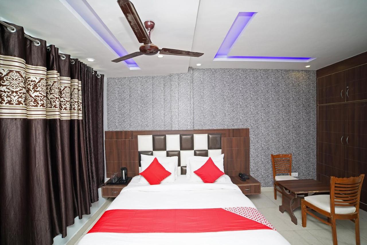 Oyo 39539 Hotel Vansh & Restaurant Kashipur Extérieur photo
