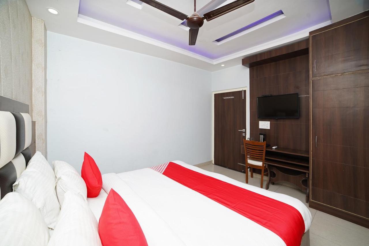 Oyo 39539 Hotel Vansh & Restaurant Kashipur Extérieur photo